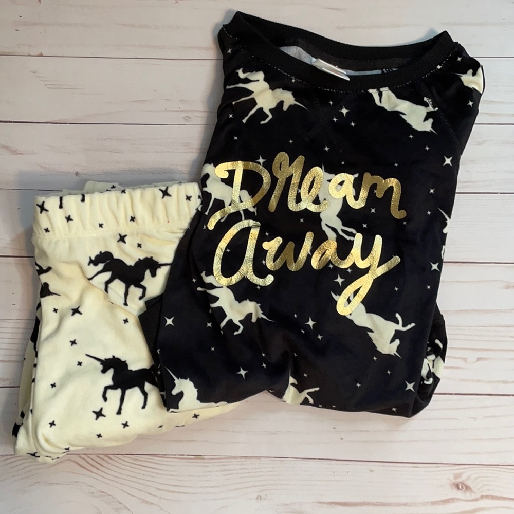 Cat & Jack Unicorn jogger PJ set